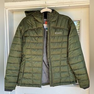 Forest green Columbia puffer jacket medium thermal coil insulation